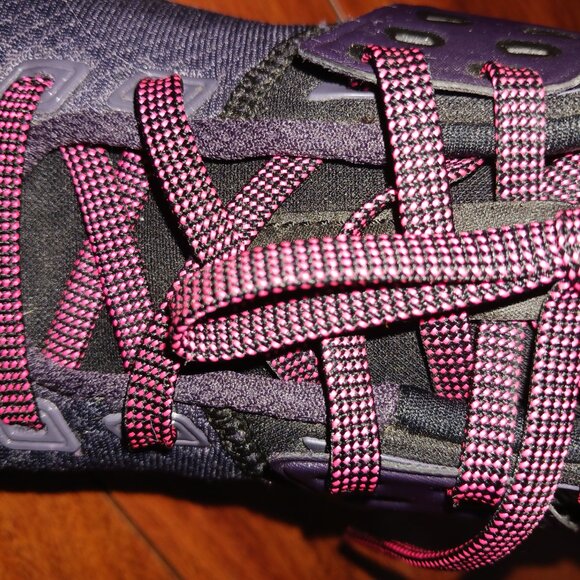 Nike sneakers - Picture 2 of 4